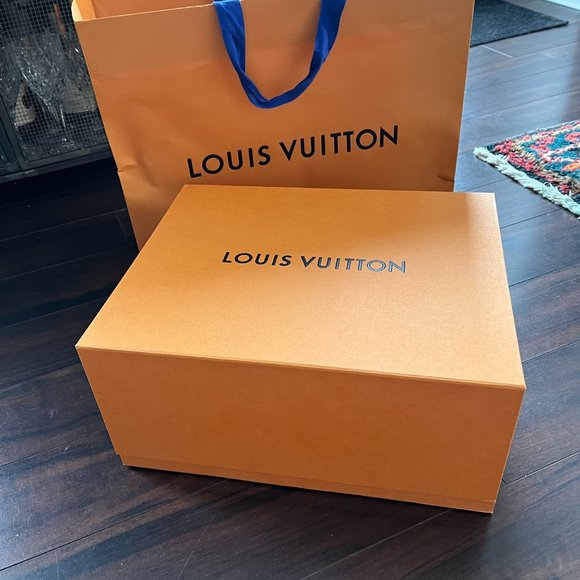 Louis Vuitton Box and Bag - Picture 5 of 8